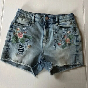 Arizona  Jean Co. Floral Embroidered Shorts